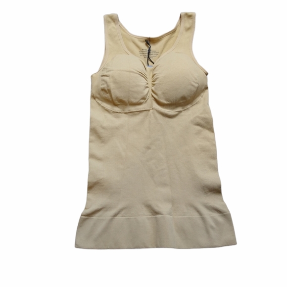 Woman Ocean Tops - WOMAN OCEAN Cami Shaper Built In Padded Bra Top